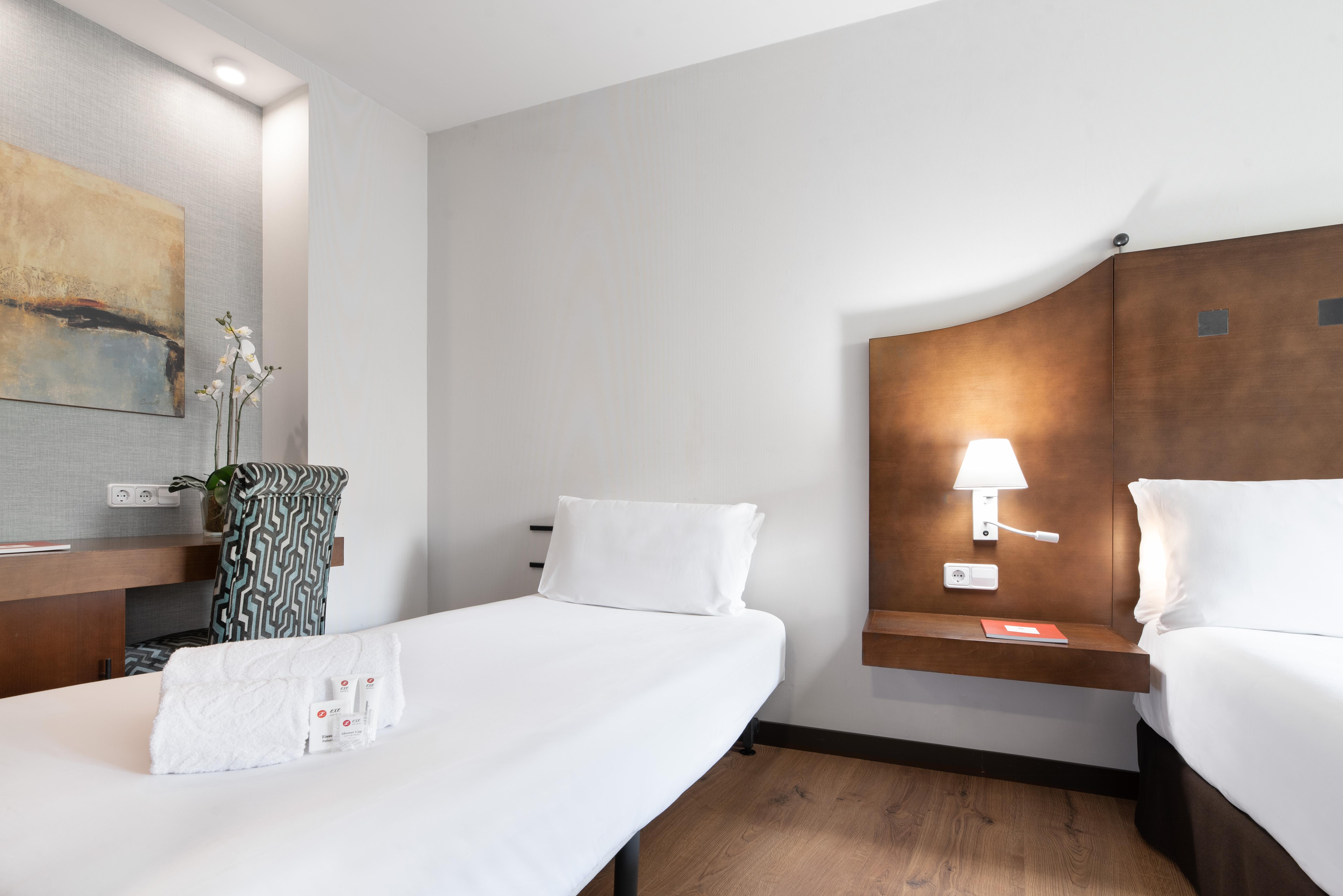 Exe Agora Caceres Hotel Ngoại thất bức ảnh