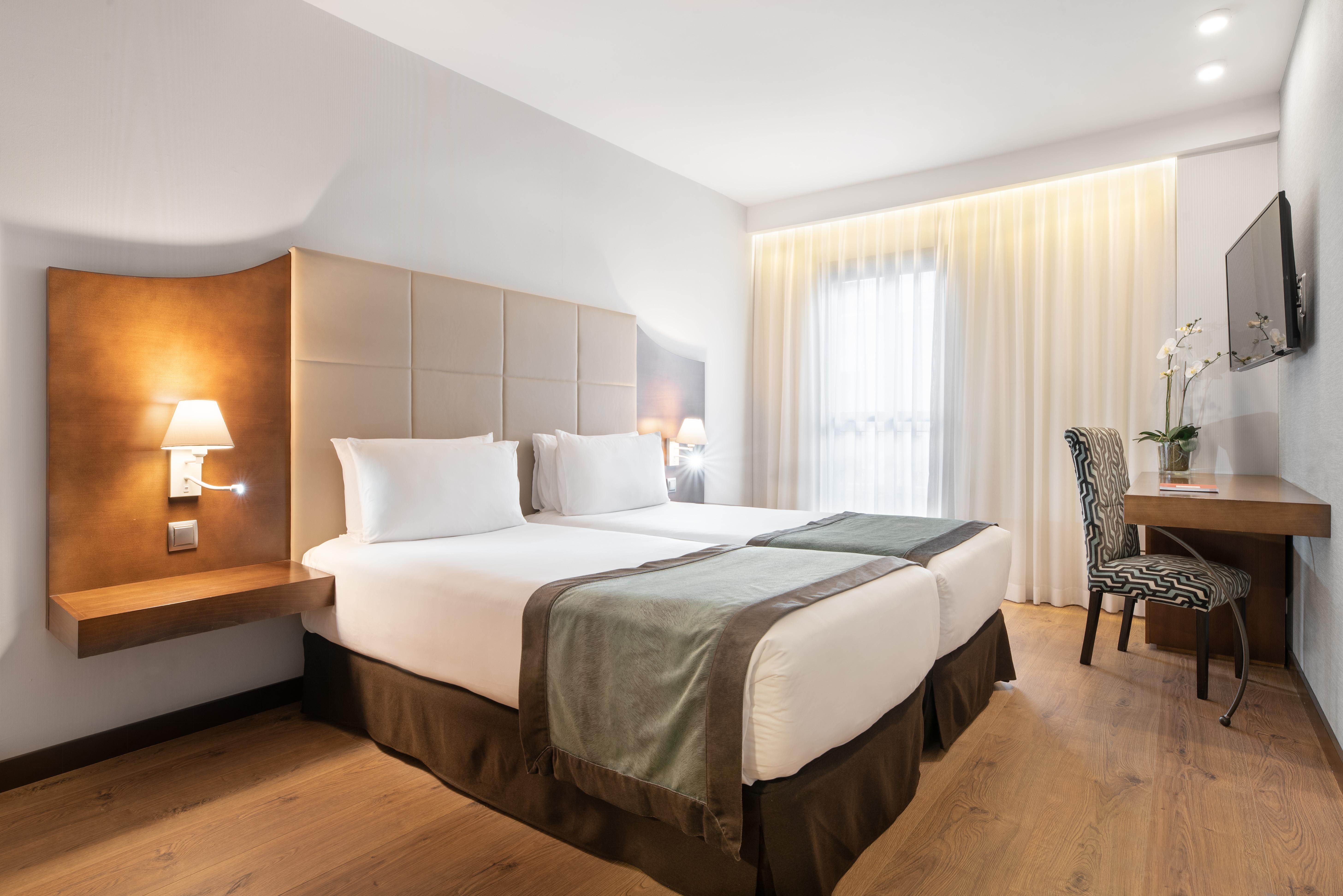 Exe Agora Caceres Hotel Ngoại thất bức ảnh