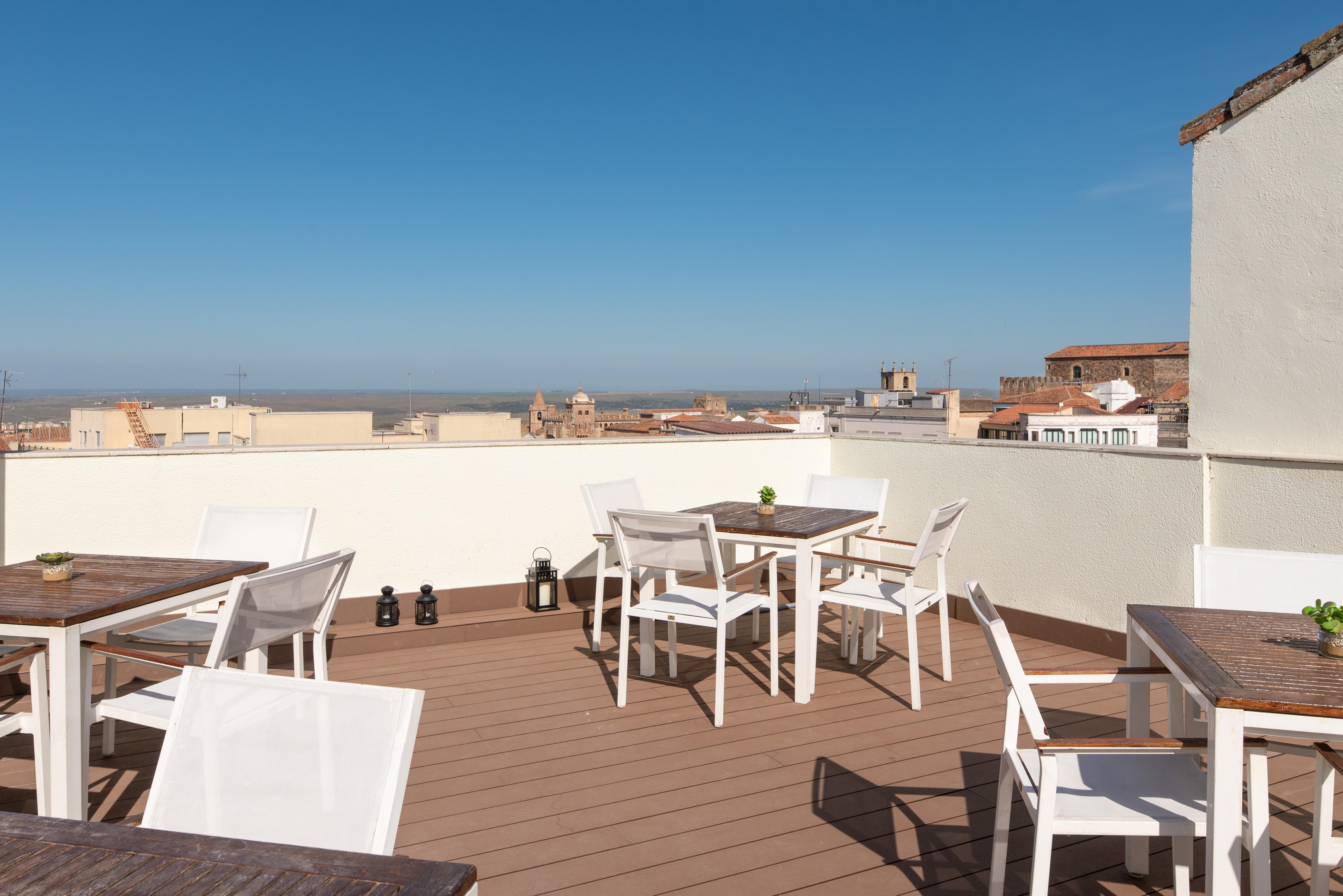 Exe Agora Caceres Hotel Ngoại thất bức ảnh