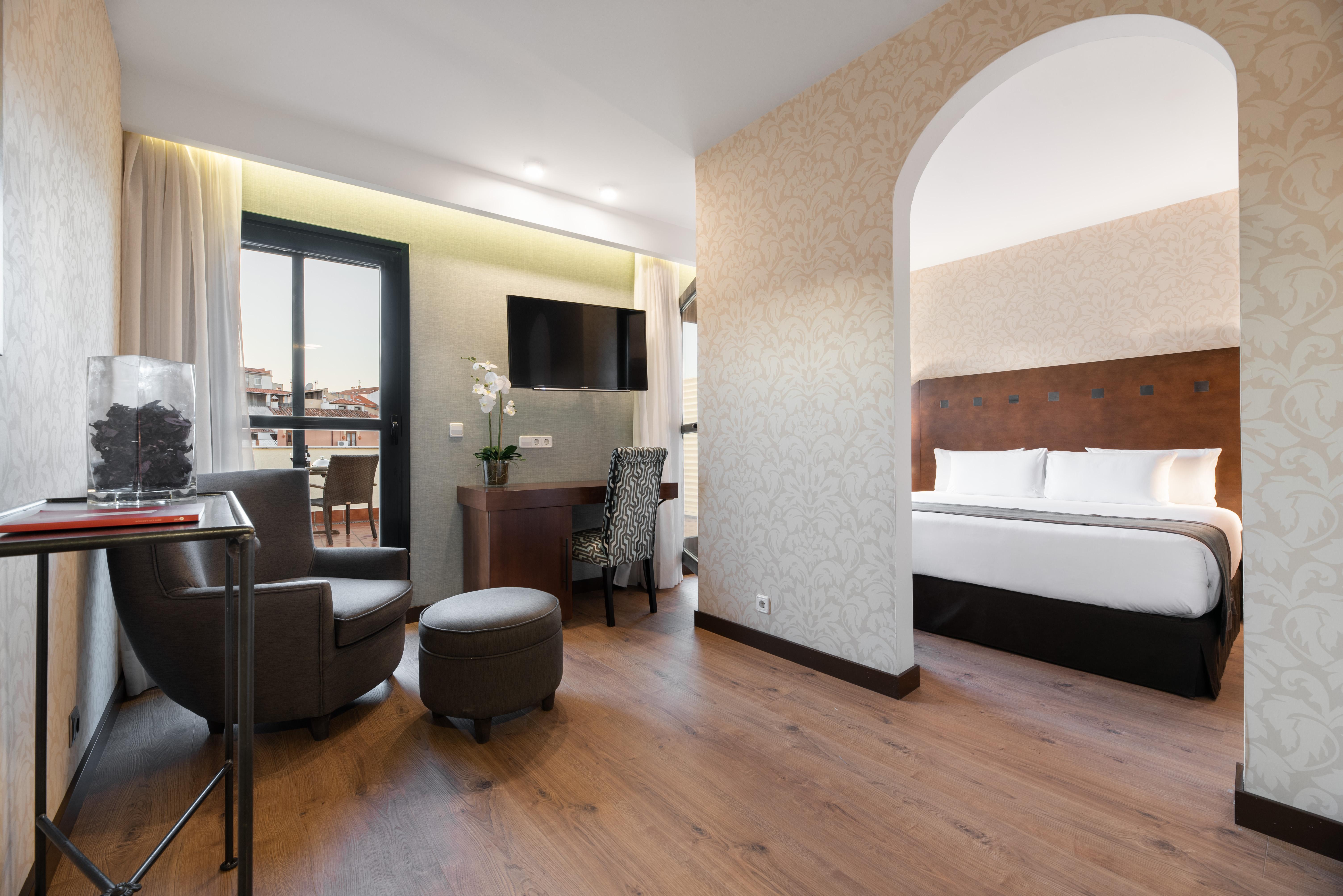 Exe Agora Caceres Hotel Ngoại thất bức ảnh