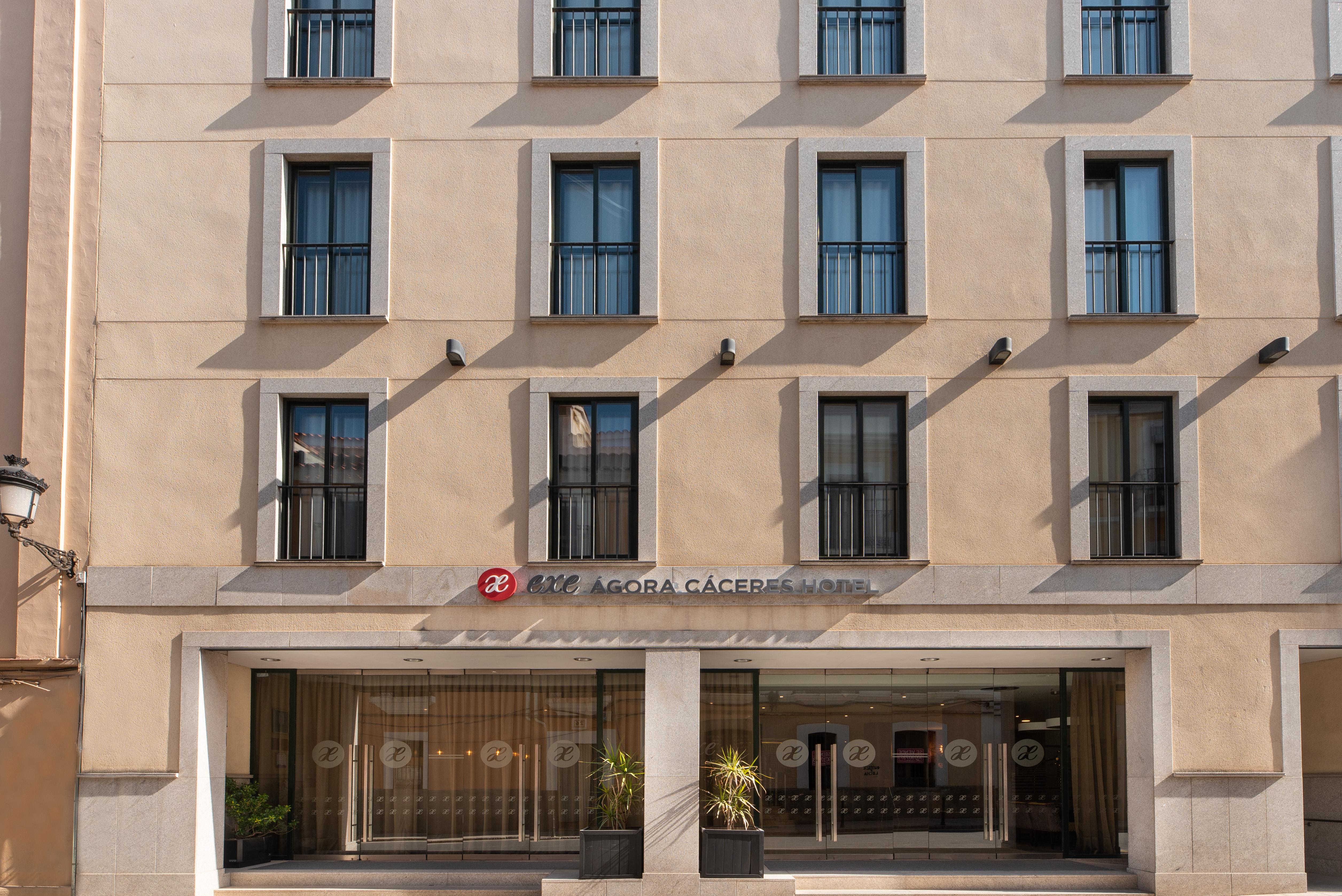 Exe Agora Caceres Hotel Ngoại thất bức ảnh