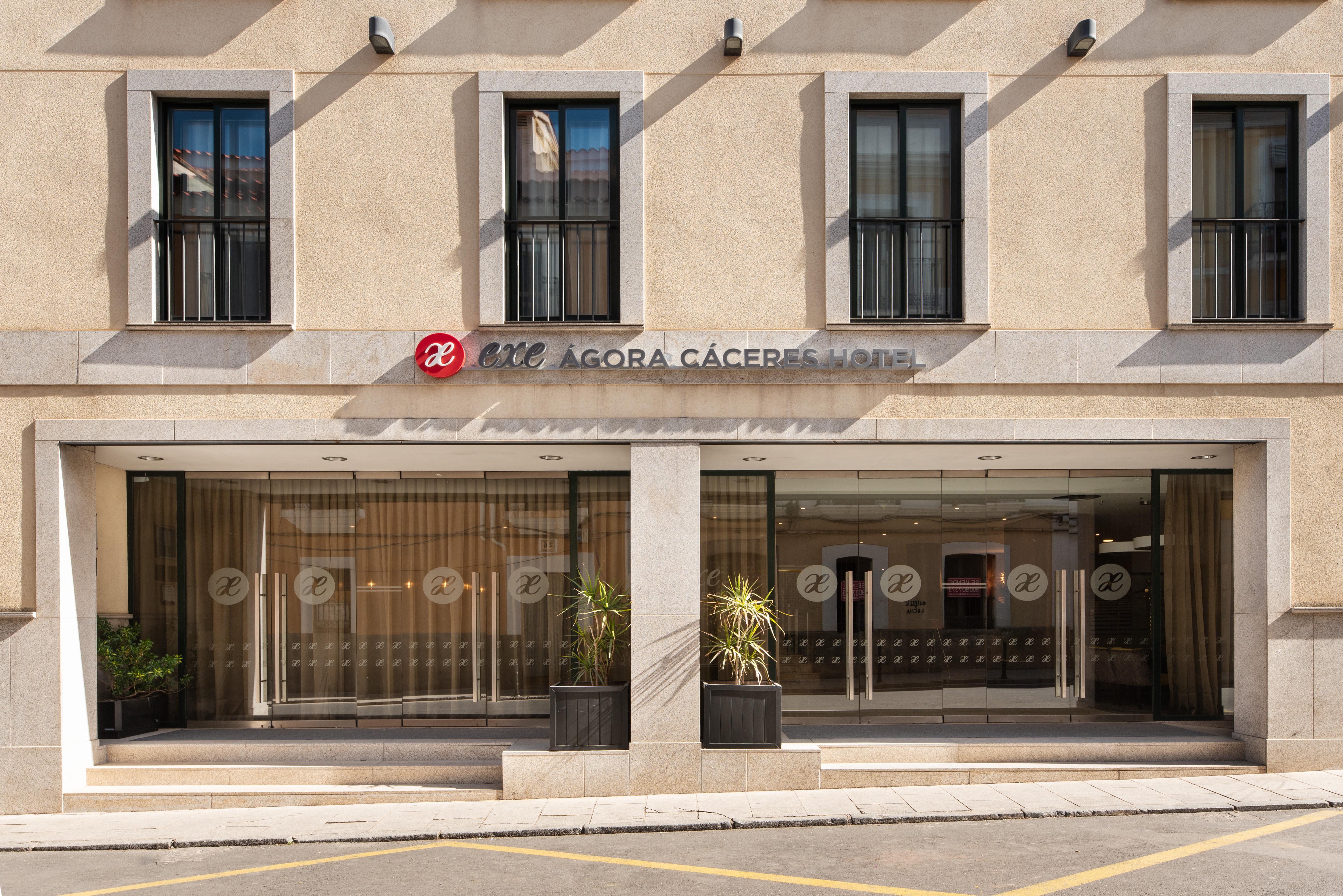 Exe Agora Caceres Hotel Ngoại thất bức ảnh